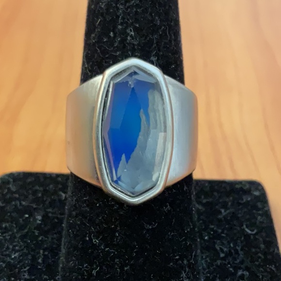 Kendra Scott Rhodium Plated Leah Mood Ring - Picture 6 of 9